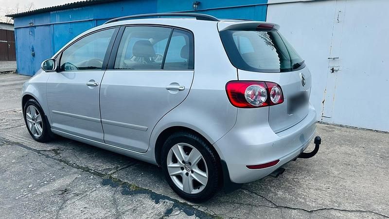 Gebraucht VW Golf Plus Cross 122 PS (89 kW) 2009 Silber Van / Kleinbus