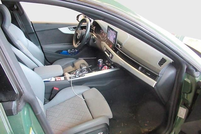 Gebraucht Audi S5 Ambiente 341 PS (250 kW) 2022 Distriktgrün metallic Coupé