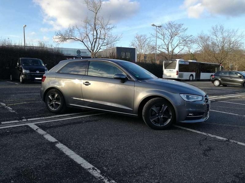 Occasion Audi A3 Attraction 150 ch (110 kW) 2014 Gris Berline