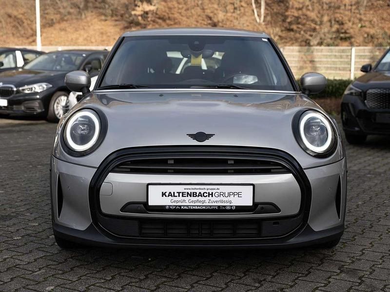 Gebraucht Mini Cooper 136 PS (100 kW) 2022 Silber Kleinwagen