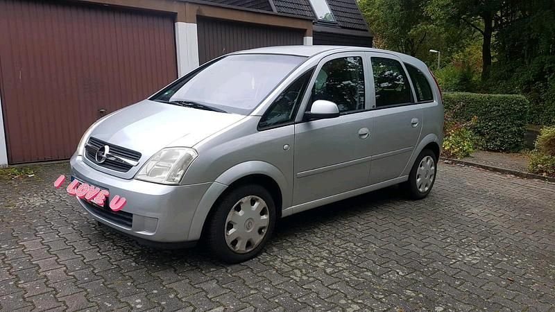 Grau Gebraucht 2005 Opel Meriva Van / Kleinbus | 1.990 € (Guter Preis) - Bild 1/4