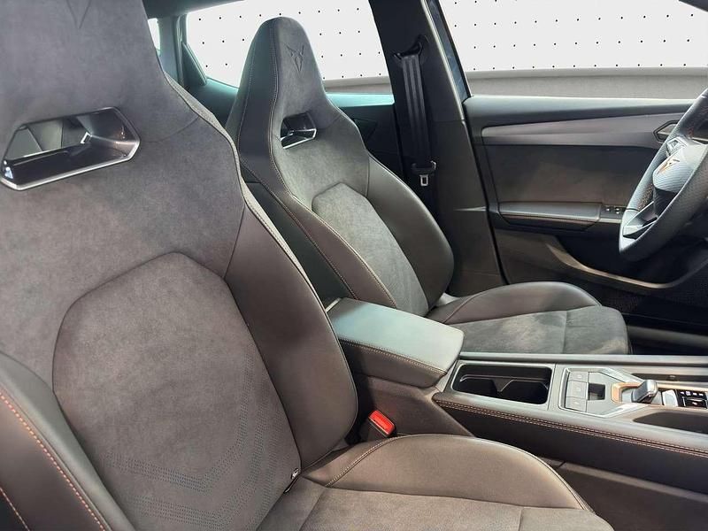 Neu Cupra Leon VZ 300 PS (220 kW) 2026 Magnetic grau Limousine