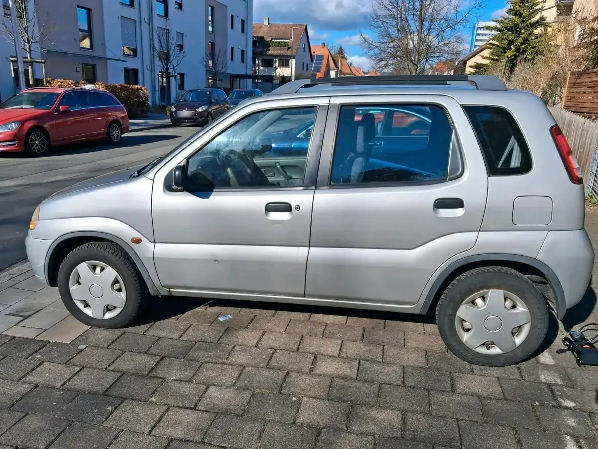 Gebraucht Suzuki Ignis 83 PS (61 kW) 2001 Silber Kleinwagen