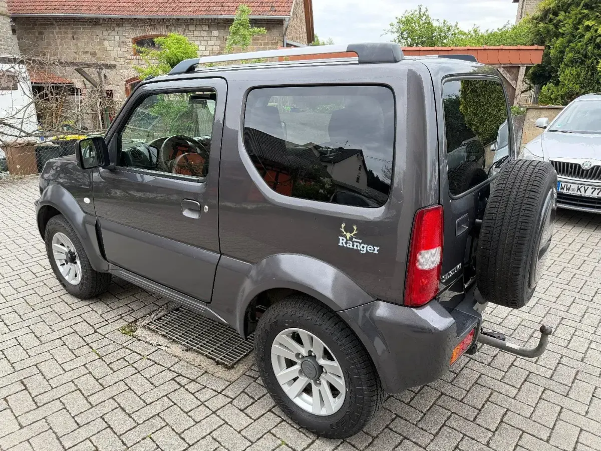 Occasion Suzuki Jimny Style 84 ch (61 kW) 2014 Gris SUV