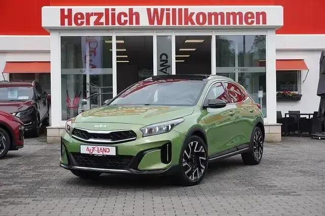 Gebraucht Kia XCeed Spirit 160 PS (117 kW) 2023 Celadongrün met (metallic) SUV