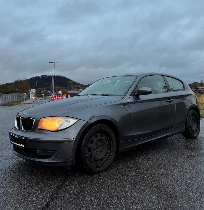 Gebraucht BMW 118 143 PS (105 kW) 2008 Silber Kleinwagen