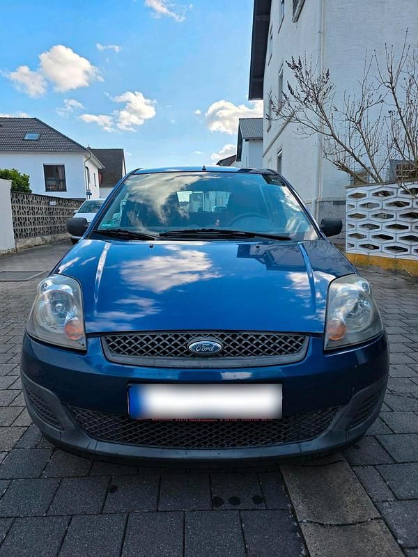 Gebraucht Ford Fiesta 69 PS (50 kW) 2006 Blau Kleinwagen