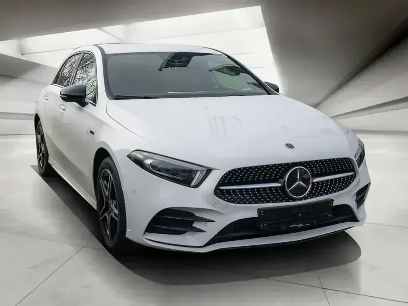 Gebraucht Mercedes A250 AMG 218 PS (160 kW) 2020 Weiß Limousine