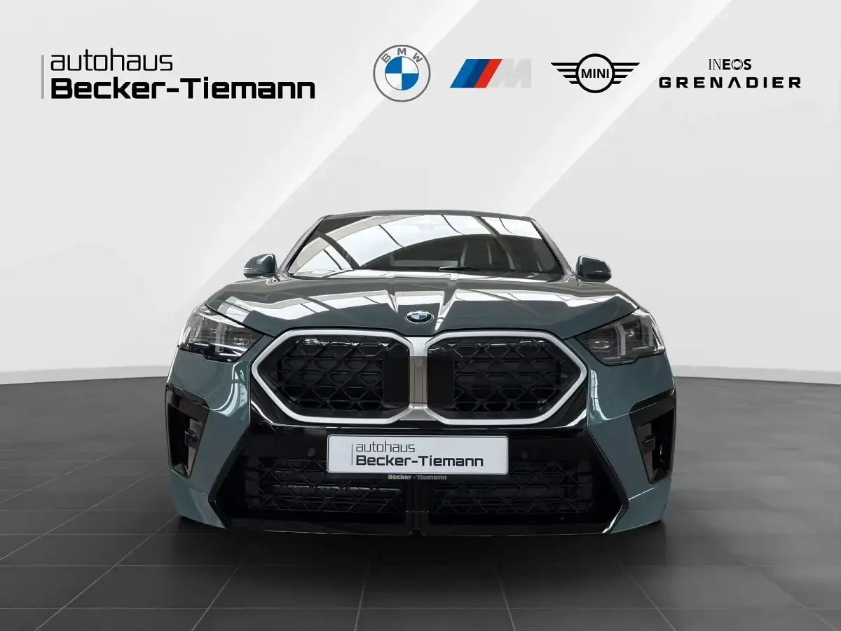 Gebraucht BMW X2 M Sport 156 PS (114 kW) 2025 Cape york grün SUV