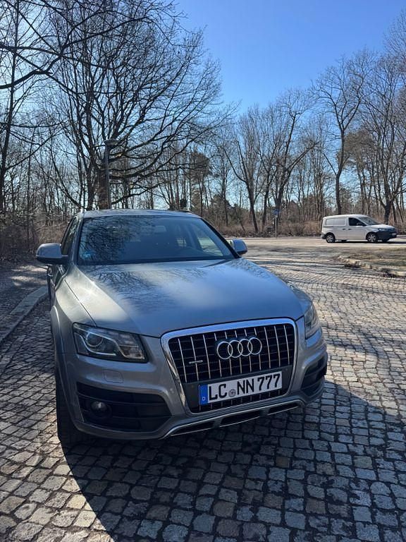 Second-hand Audi Q5 Exclusive 211 CP (155 kW) 2010 Gri SUV