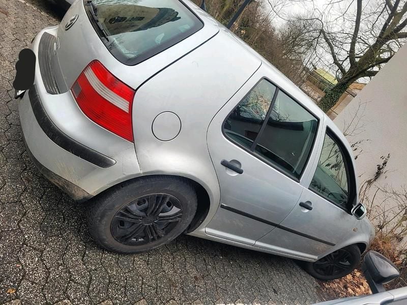 Gebraucht VW Golf IV Edition 75 PS (55 kW) 2002 Silber Kleinwagen