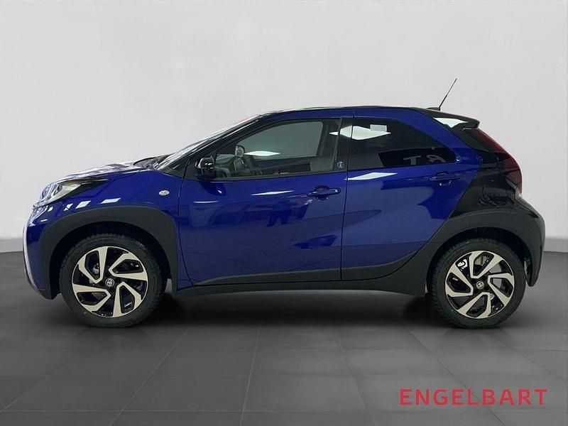 Gebraucht Toyota Aygo X Team 72 PS (52 kW) 2024 Blau SUV