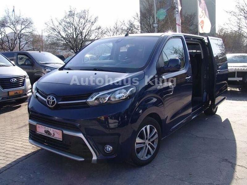 Gebraucht Toyota Proace Verso 177 PS (130 kW) 2018 Blau Kombi