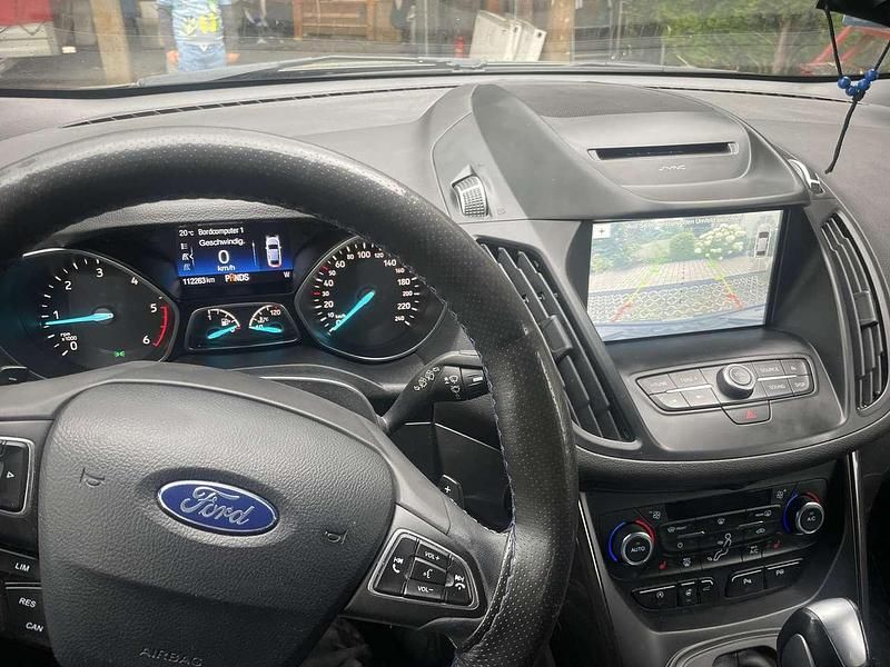 Gebraucht Ford Kuga ST-Line 150 PS (110 kW) 2017 Silber SUV