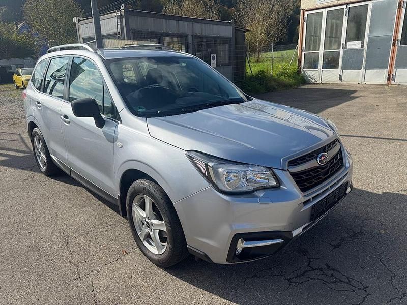 Silber Gebraucht 2018 Subaru Forester Active SUV | 7.999 € (Fairer Preis) - Bild 1/4