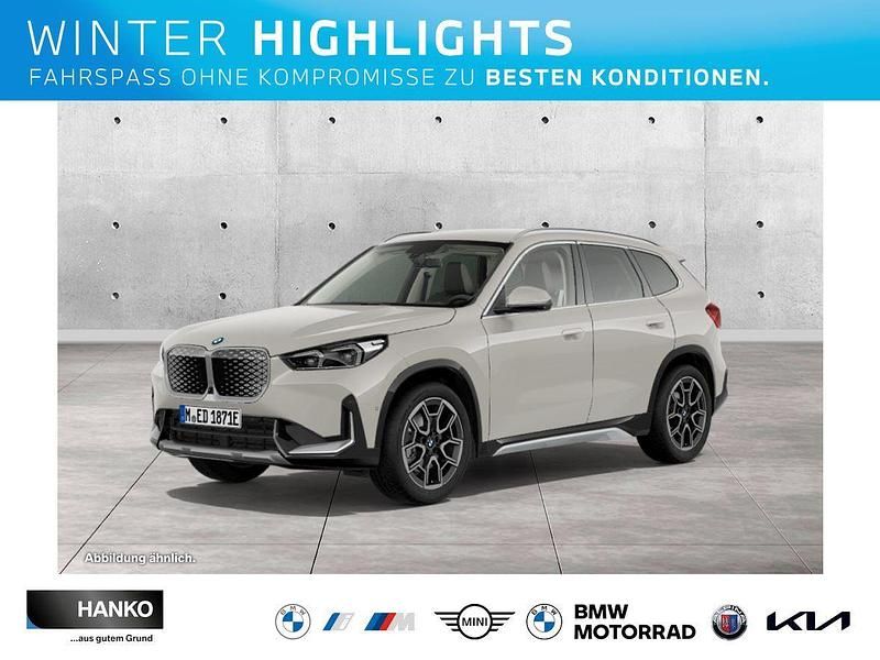 Dune grey Neu 2025 BMW iX1 xLine SUV | 53.500 € (Teuer) - Bild 1/4