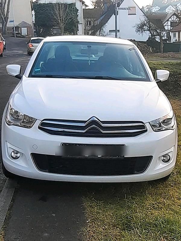 Weiß Gebraucht 2019 Citroën C-Elysee I PureTech Limousine | 6.500 € - Bild 1/4