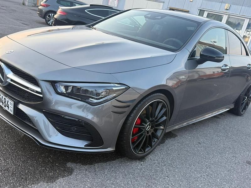 Grau Gebraucht 2023 Mercedes CLA35 AMG AMG Kombi | 48.000 € (Teuer) - Bild 1/4