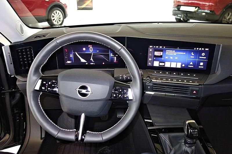 Gebraucht Opel Astra 131 PS (96 kW) 2023 Schwarz Kombi