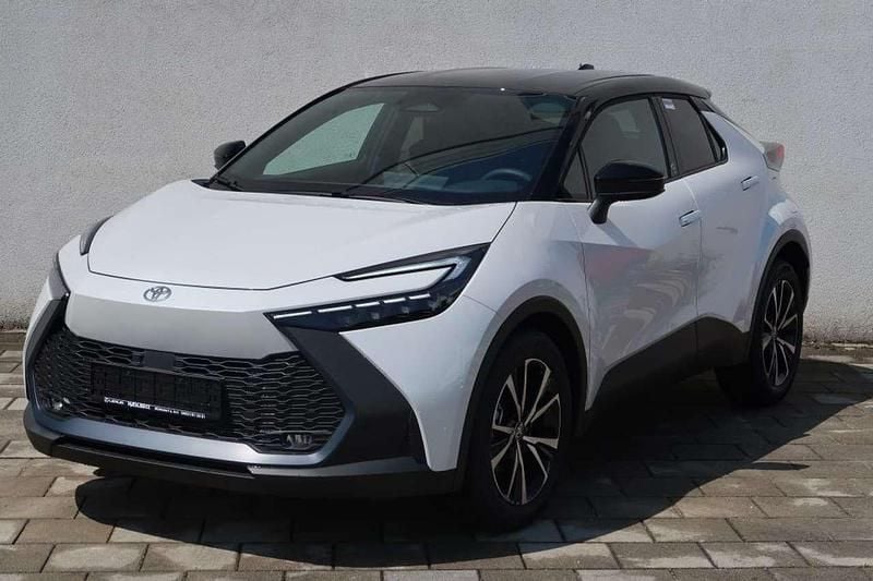 Platinumweiss perleffekt/schwa Gebraucht 2023 Toyota C-HR Team SUV | 27.770 € (Fairer Preis) - Bild 1/4