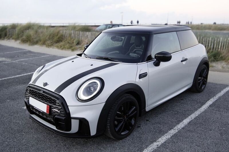 Weiß Gebraucht 2021 Mini John Cooper Works Kleinwagen | 21.600 € (Fairer Preis) - Bild 1/4