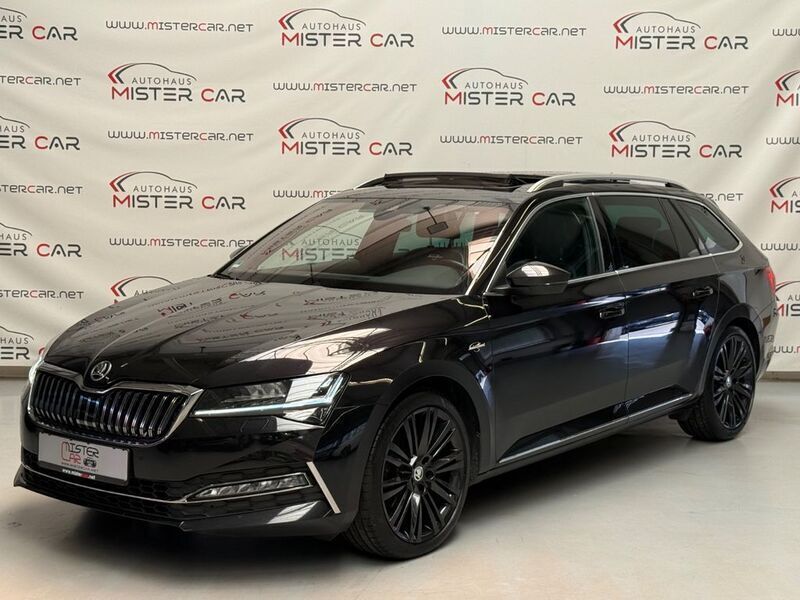 Schwarz Gebraucht 2022 Skoda Superb LAURIN & KLEMENT Kombi | 24.890 € (Fairer Preis) - Bild 1/4