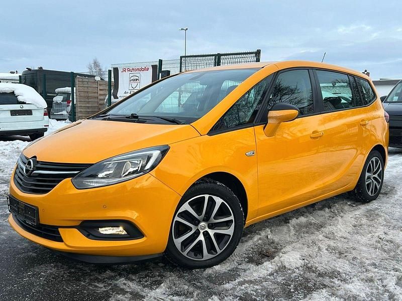 Gebraucht Opel Zafira Business Edition 120 PS (88 kW) 2019 Gelb Van / Kleinbus