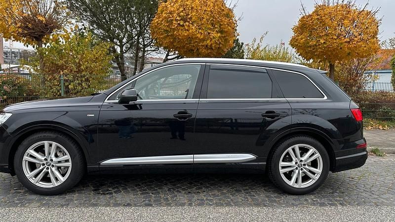 Gebraucht Audi Q7 Ambiente 272 PS (200 kW) 2016 Schwarz SUV