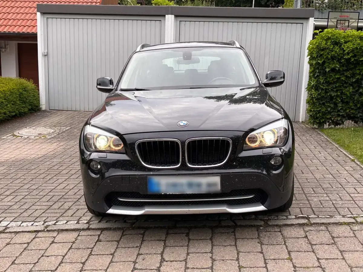 Gebraucht BMW X1 143 PS (105 kW) 2013 Schwarz SUV
