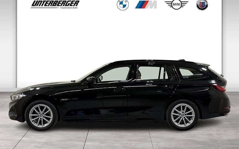 Gebraucht BMW 320e Sport Line 204 PS (150 kW) 2023 Schwarz ii Kombi