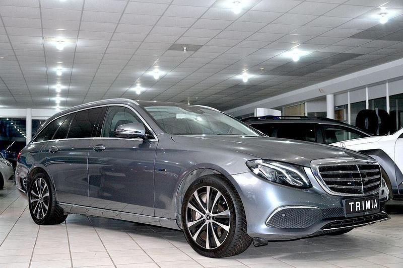 Gebraucht Mercedes E300 194 PS (142 kW) 2019 Grau Limousine