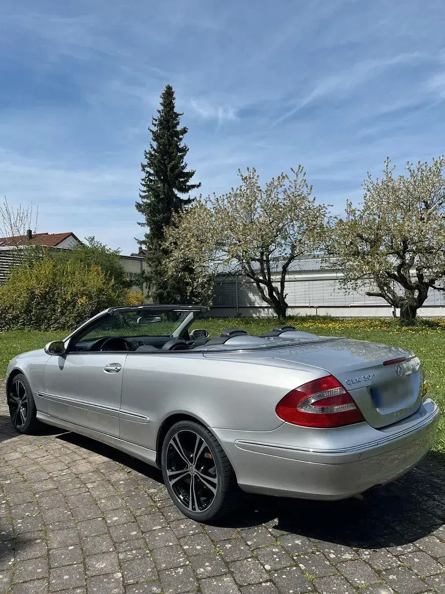 Gebraucht Mercedes CLK200 Avantgarde 163 PS (119 kW) 2004 Silber Cabrio