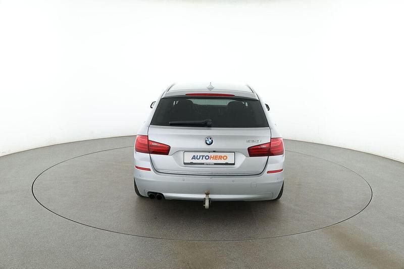 Second-hand BMW 520 Luxury Line 184 CP (135 kW) 2017 Argintiu Break