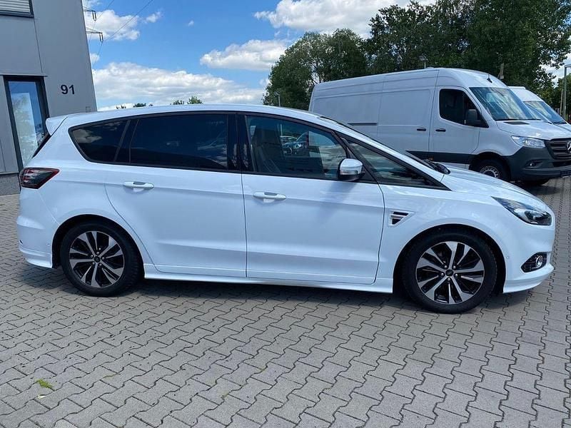 Gebraucht Ford S-MAX ST-Line 190 PS (139 kW) 2018 Weiß Van / Kleinbus