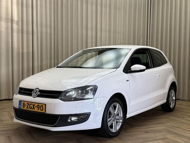 Gebraucht VW Polo 69 PS (50 kW) 2013 Weiß Kleinwagen
