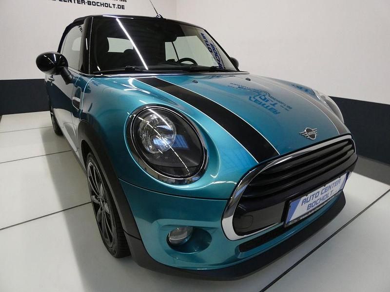 Gebraucht Mini Cooper Cabriolet Pepper 136 PS (100 kW) 2018 Blau Cabrio