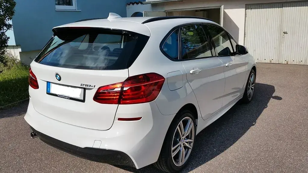 Gebraucht BMW 218 Active Tourer M Sport 150 PS (110 kW) 2016 Weiß Van / Kleinbus