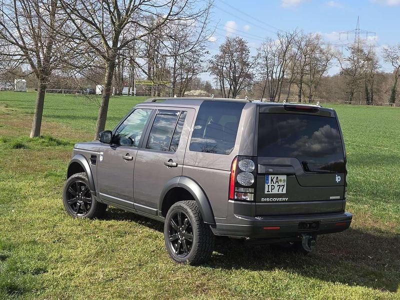 Gebraucht Land Rover Discovery 4 Landmark 256 PS (188 kW) 2016 Grau SUV