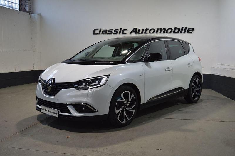 Weiß Gebraucht 2017 Renault Scénic IV Bose Edition Van / Kleinbus | 12.900 € (Fairer Preis) - Bild 1/4
