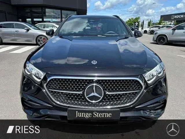 Gebraucht Mercedes E220 AMG 197 PS (144 kW) 2025 Metalliclack obsidianschwarz Kombi