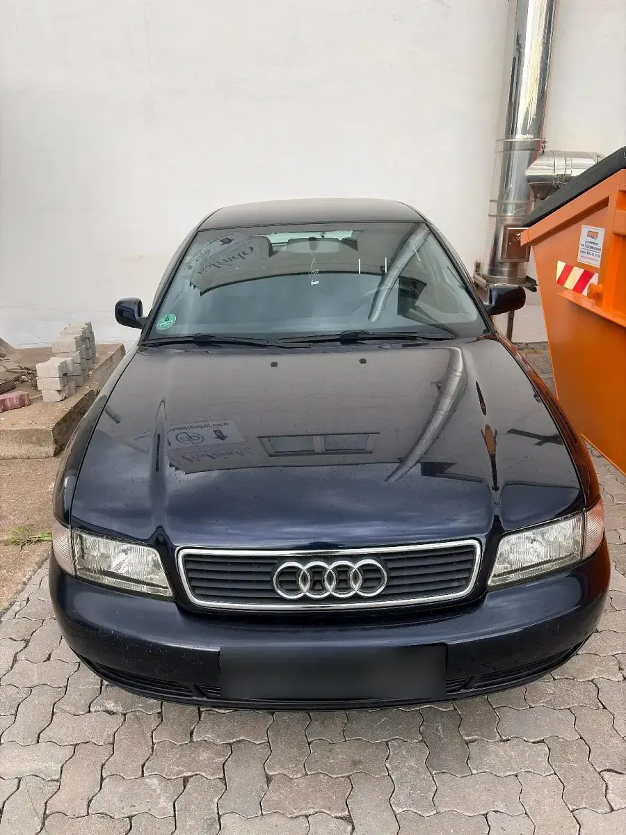 Gebraucht Audi A4 101 PS (74 kW) 1998 Blau Limousine