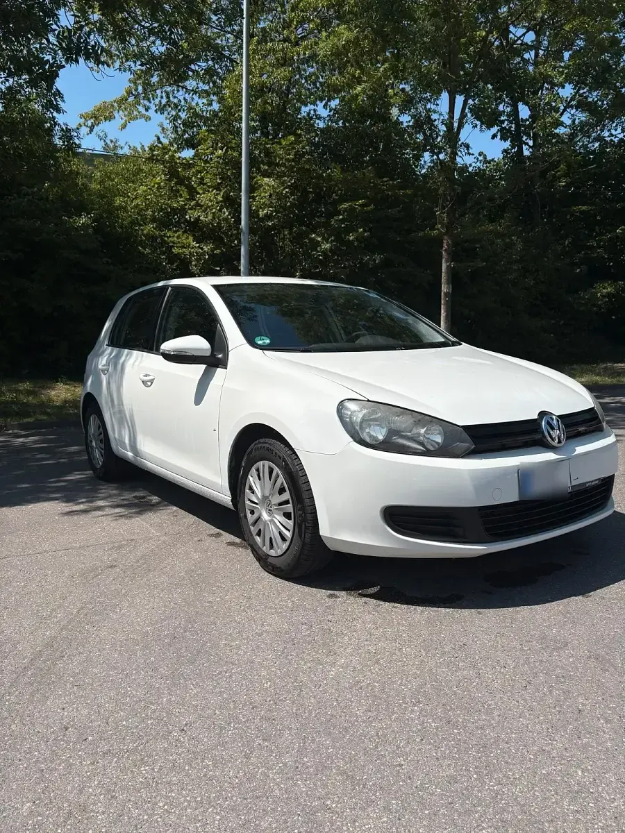 Gebraucht VW Golf VI 110 PS (80 kW) 2009 Weiß Limousine