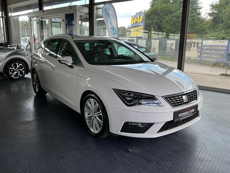 White candy Gebraucht 2019 Seat Leon ST XCELLENCE Kombi | 12.400 € (Fairer Preis) - Bild 1/4