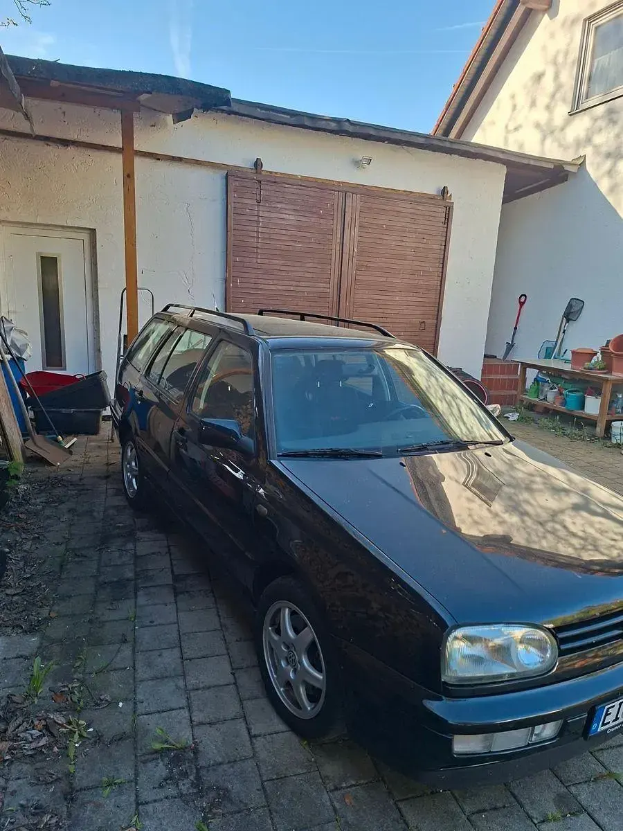 Brugt VW Golf III 190 HK (139 kW) 1997 Sort Sedan
