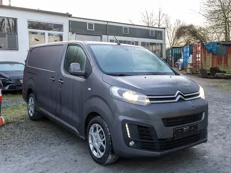 Usado Citroën Jumpy 150 HP (110 kW) 2021 Cinzento Monovolume