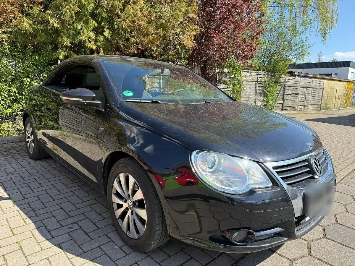 Używany VW Eos 122 KM (89 kW) 2010 Czarny Kabriolet
