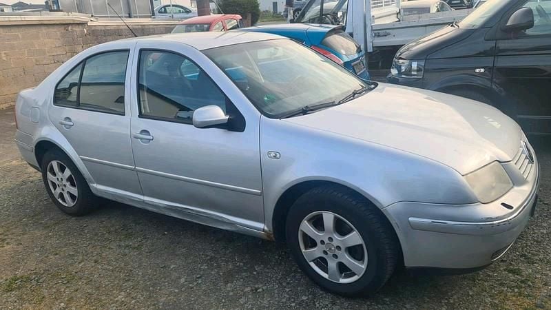 Gebraucht VW Bora Pacific 115 PS (84 kW) 2004 Silber Limousine