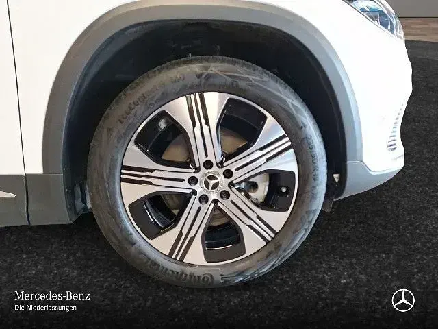 Gebraucht Mercedes EQA350 Progressive 214 kW (292 PS) 2025 Polarweiß SUV