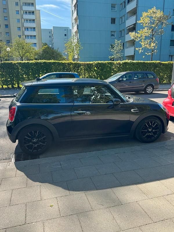 Gebraucht Mini ONE 102 PS (75 kW) 2019 Schwarz Kleinwagen