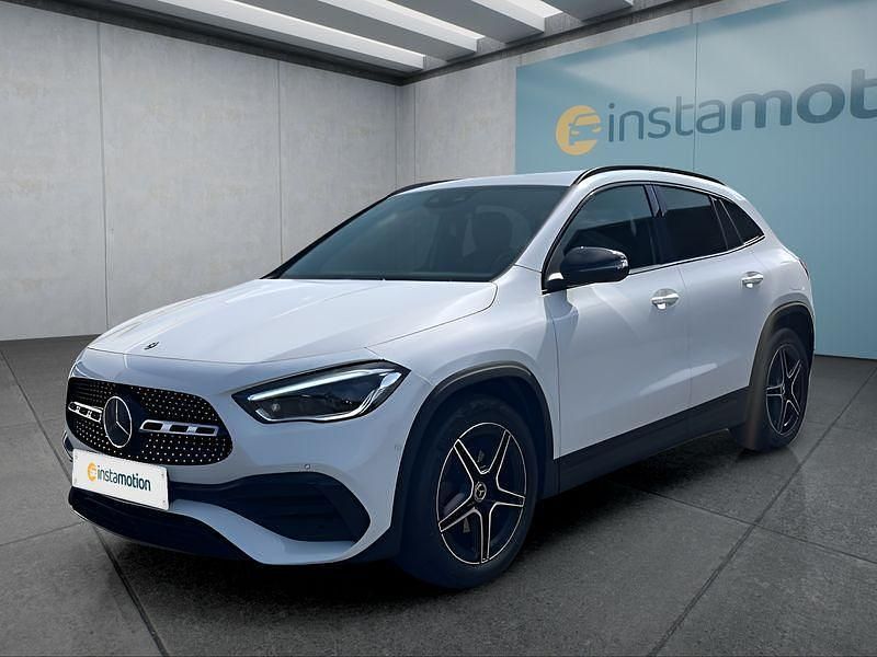 Weiß Gebraucht 2023 Mercedes GLA200 SUV | 38.299 € (Etwas zu teuer) - Bild 1/4